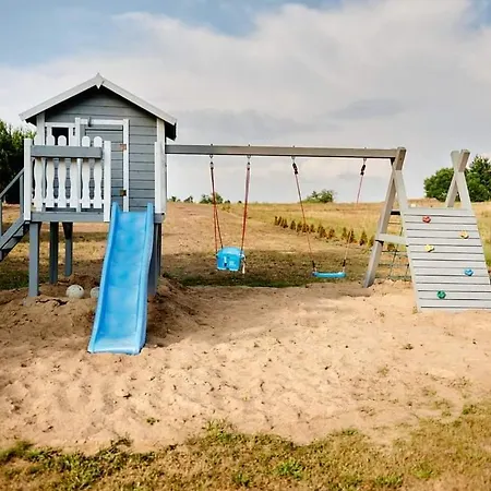 Słodka Woda Niebieski Domek letniskowy *